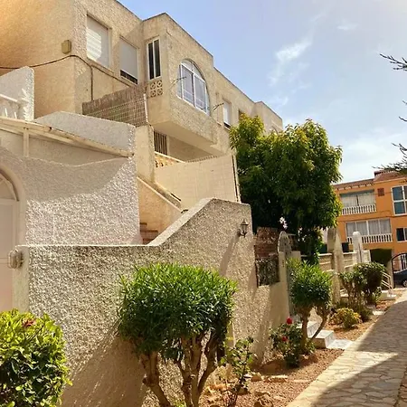 Apartament Rosa,near To The Sea Swimming Pool